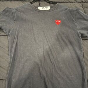 PLAY Comme Des Garçons Tshirt Large